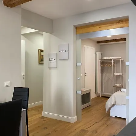 Lovely Flat Between Mercato Centrale And Duomo 아파트