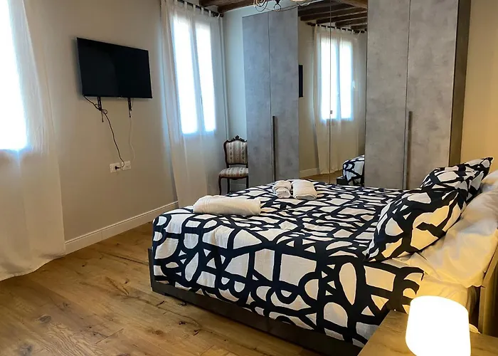 Apartament Lovely Flat Between Mercato Centrale And Duomo Florencja